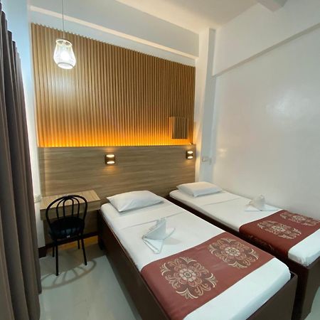 Stone House Quezon City San Juan  Экстерьер фото