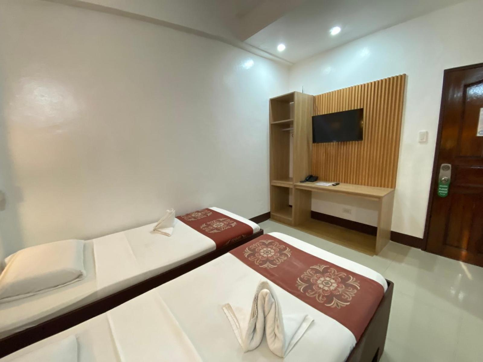 Stone House Quezon City San Juan  Экстерьер фото