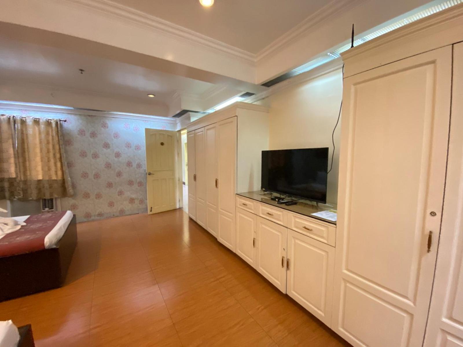 Stone House Quezon City San Juan  Экстерьер фото