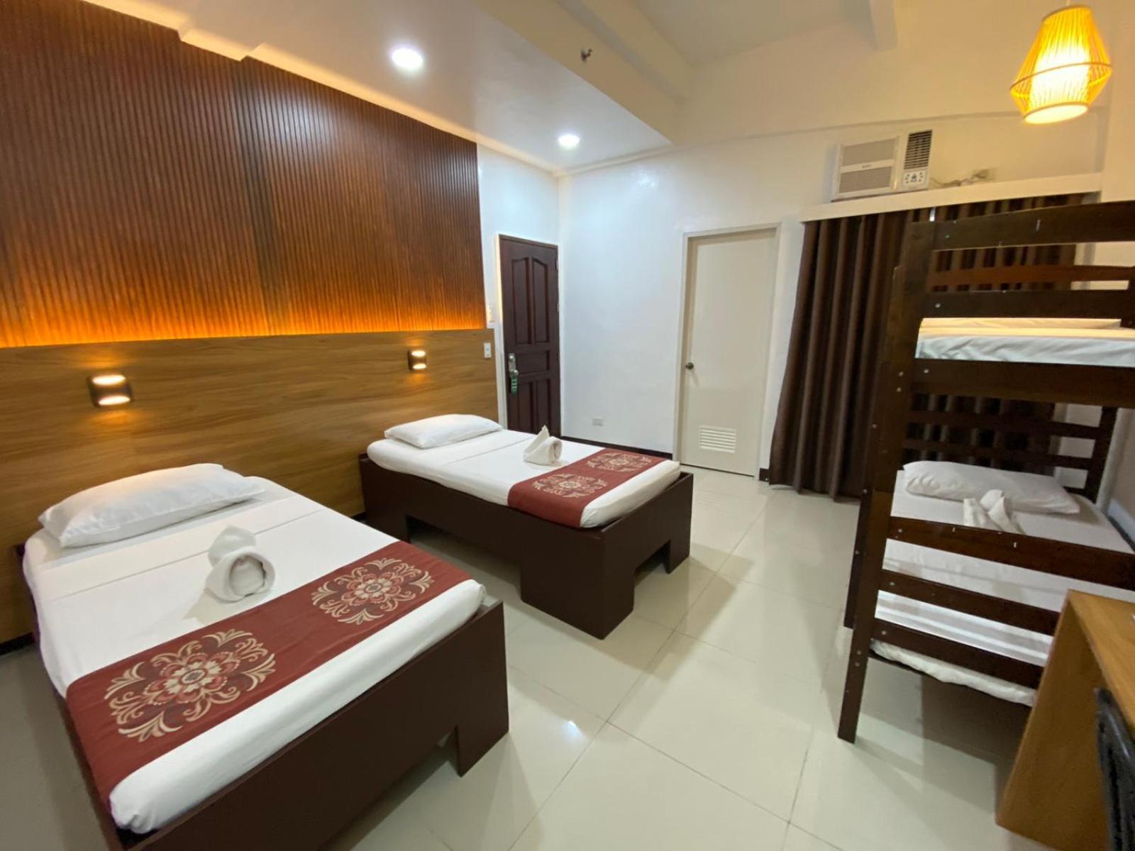 Stone House Quezon City San Juan  Экстерьер фото