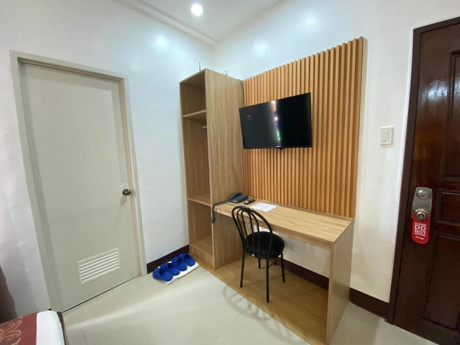 Stone House Quezon City San Juan  Экстерьер фото