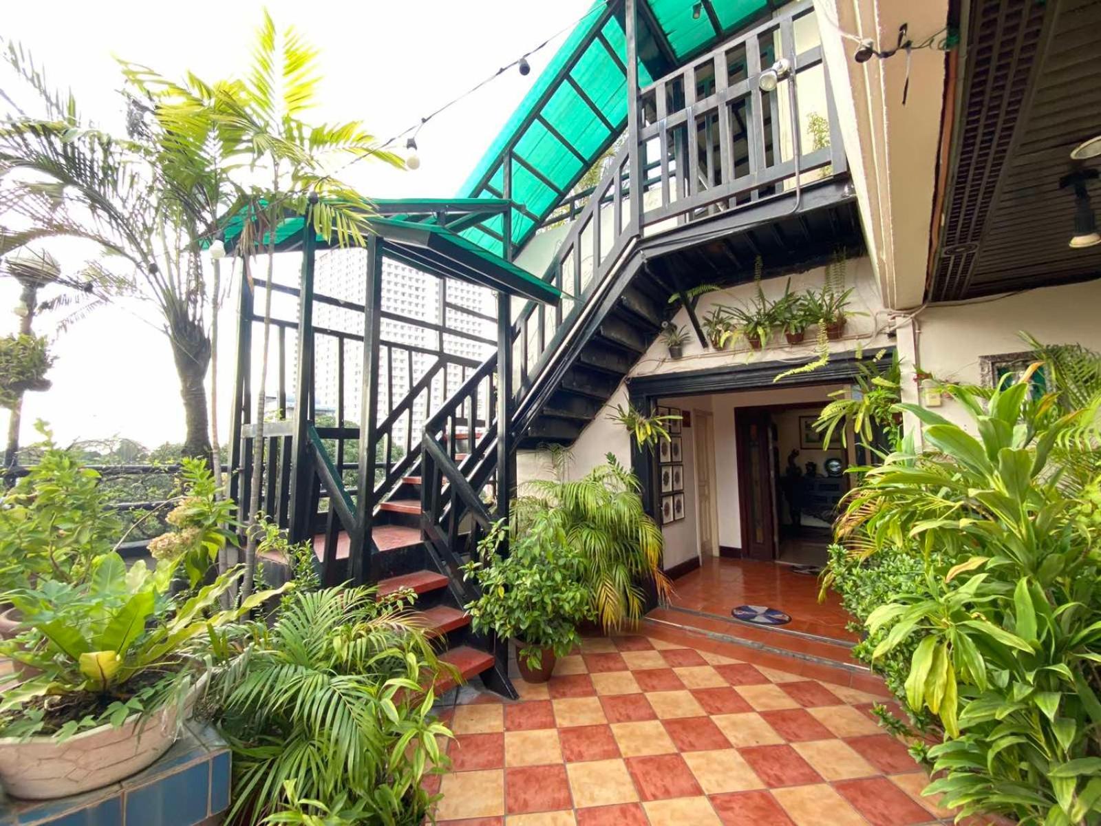 Stone House Quezon City San Juan  Экстерьер фото