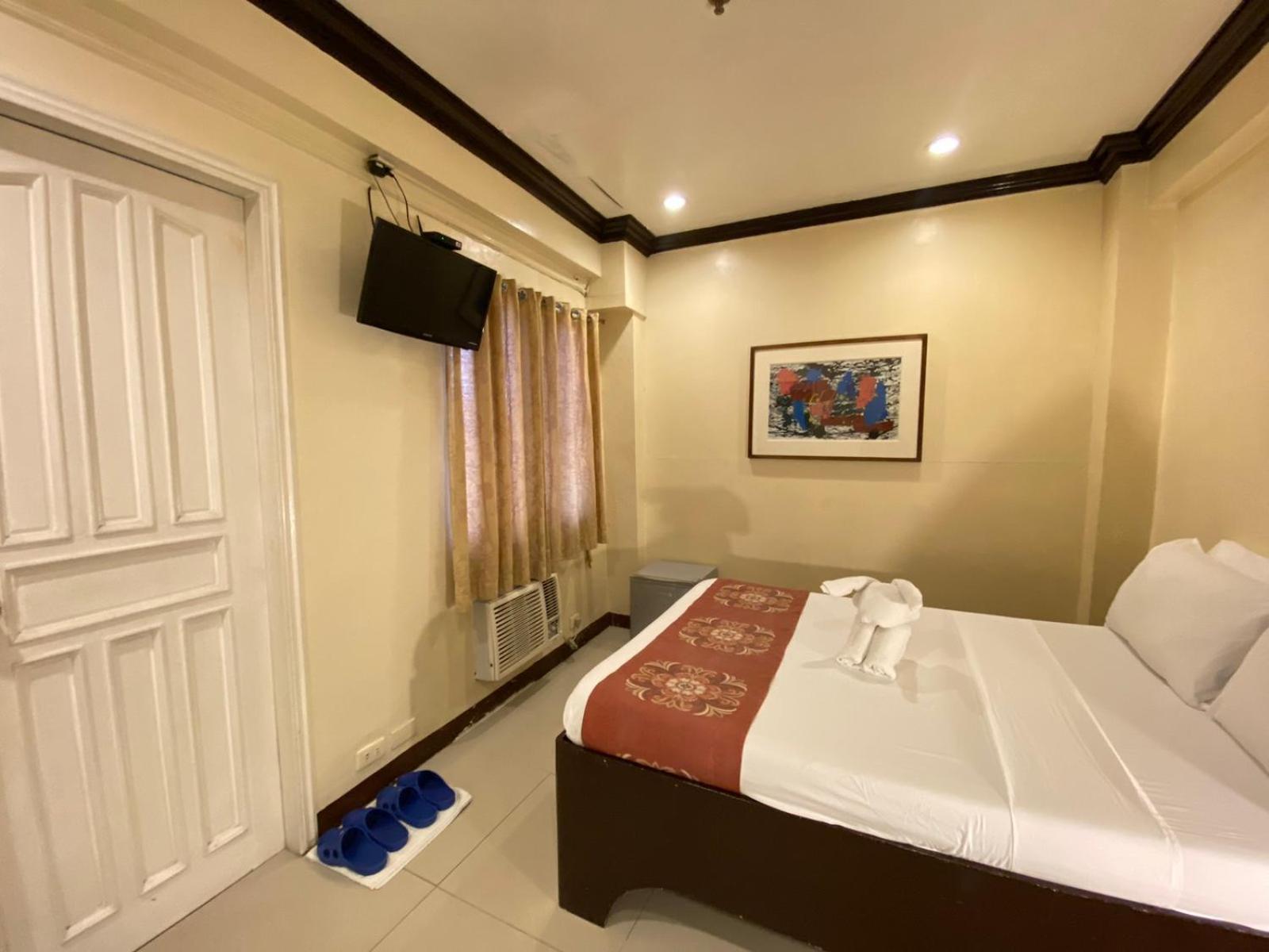 Stone House Quezon City San Juan  Экстерьер фото