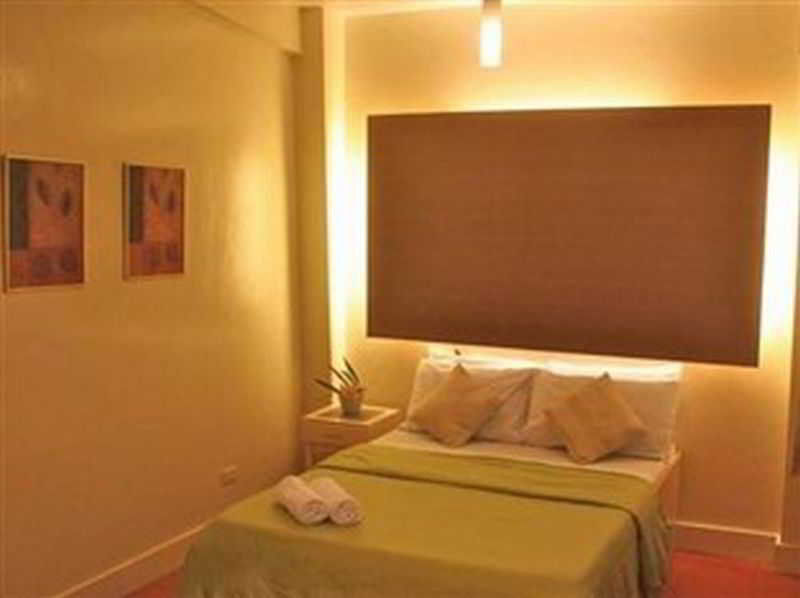 Stone House Quezon City San Juan  Экстерьер фото
